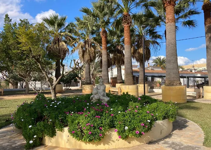 Les Deveses Apartment